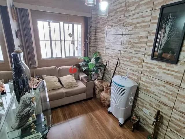 Casa com 350m² 2 quartos e 1 banheiro, à venda, no bairro Osvaldo Cruz em São Caetano do Sul