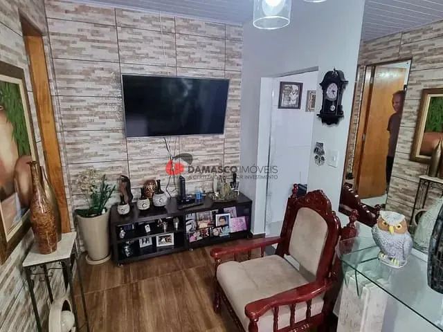 Casa com 350m² 2 quartos e 1 banheiro, à venda, no bairro Osvaldo Cruz em São Caetano do Sul