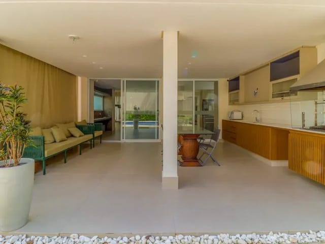 Casa com 533m² 4 quartos e 6 banheiros, à venda, no bairro Boaçava em São Paulo