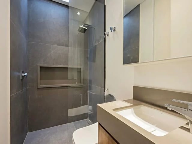Casa com 300m² 3 quartos e 4 banheiros, à venda ou para alugar, no bairro Jardim Europa em São Paulo