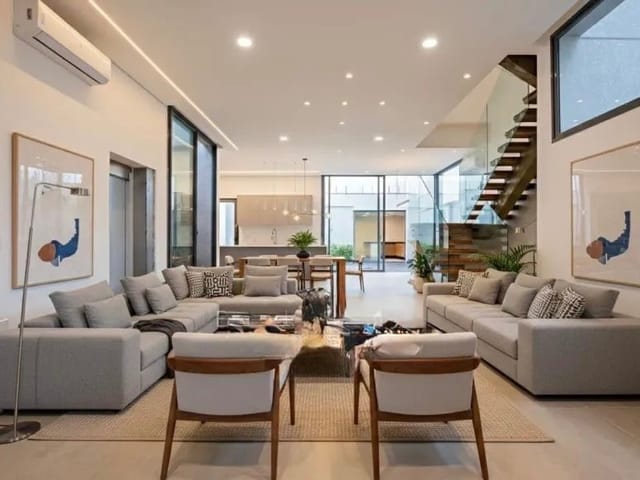 Casa com 300m² 3 quartos e 4 banheiros, à venda ou para alugar, no bairro Jardim Europa em São Paulo