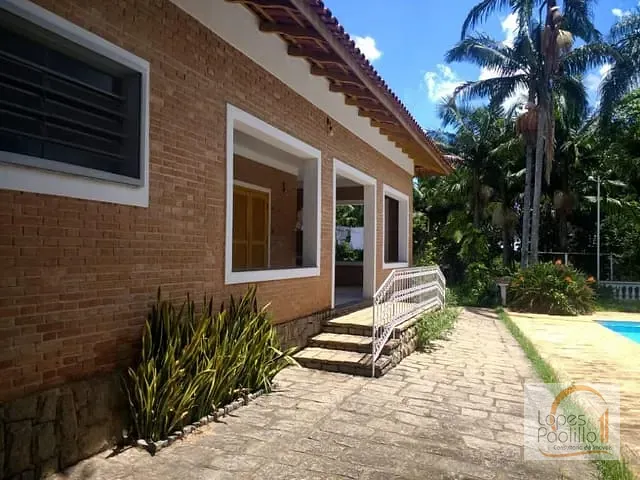Casa com 3258m² 4 quartos e 3 banheiros, à venda, no bairro Centro em Atibaia