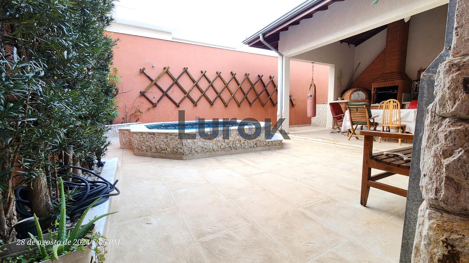 Casa, 3 quartos, 228 m² - Foto 35