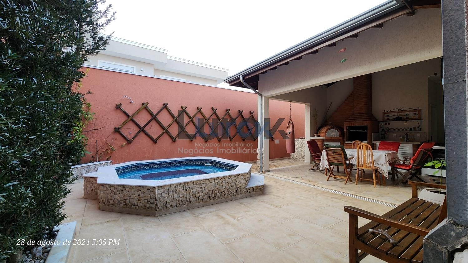 Casa, 3 quartos, 228 m² - Foto 37