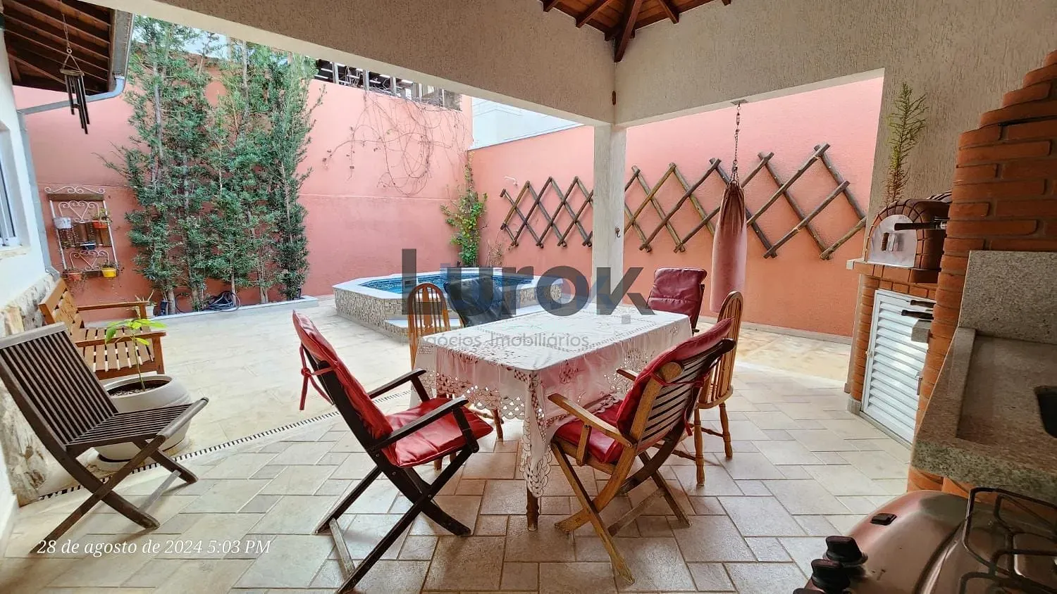 Casa, 3 quartos, 228 m² - Foto 33