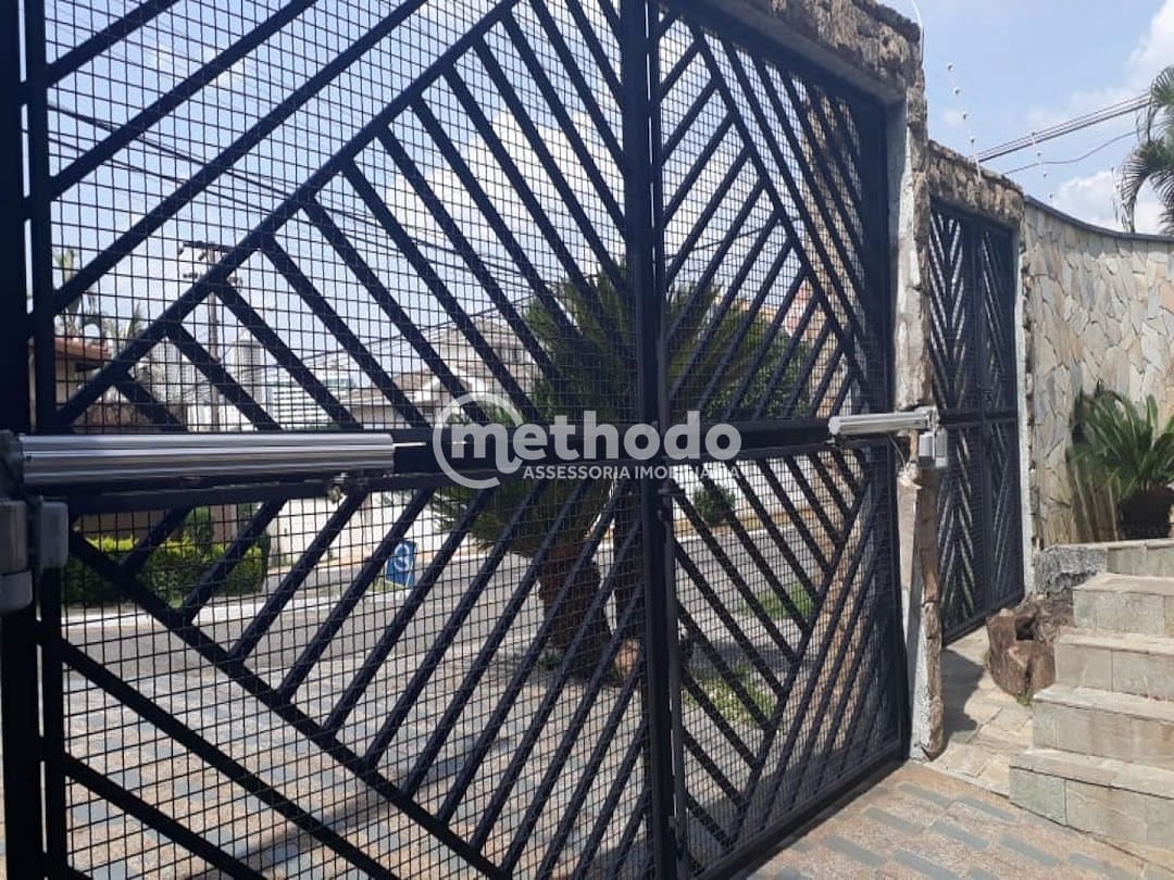 Casa, 5 quartos, 235 m² - Foto 2