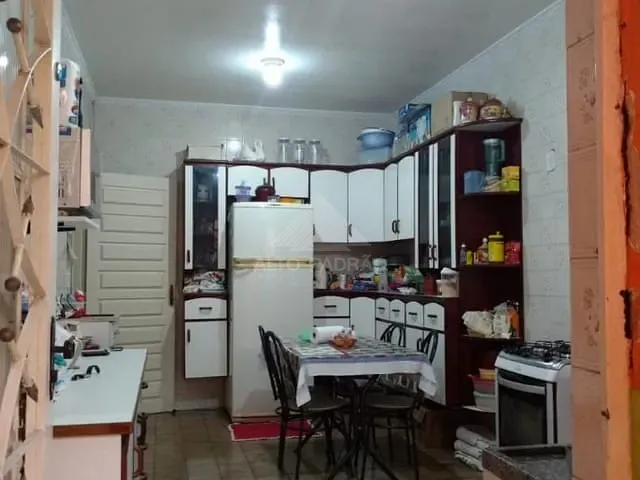 Casa com 227m² 2 quartos e 1 banheiro, à venda, no bairro Vila Bocaina em Mauá