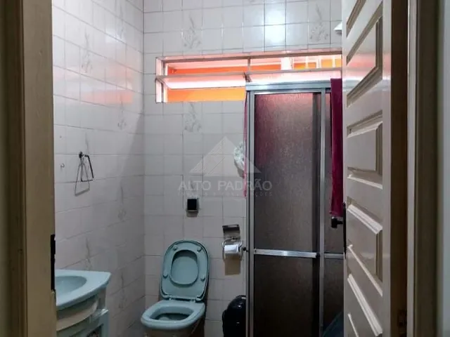 Casa com 227m² 2 quartos e 1 banheiro, à venda, no bairro Vila Bocaina em Mauá