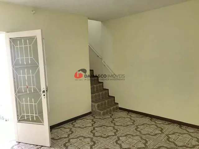 Casa com 216m² 4 quartos e 2 banheiros, à venda, no bairro Santa Maria em São Caetano do Sul
