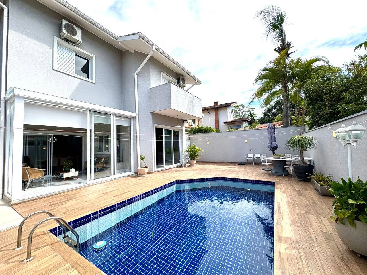 Casa em Alphaville — foto 1