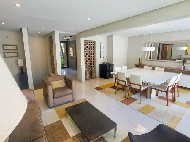 Casa com 1120m² 4 quartos e 6 banheiros, à venda, no bairro Alphaville Residencial Dois em Barueri