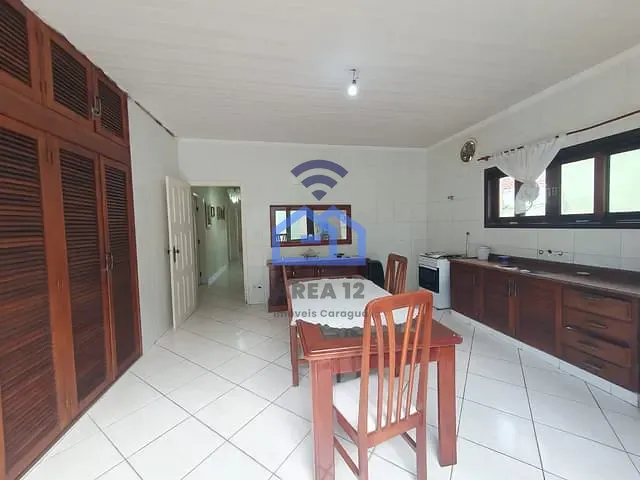 Casa 3 quartos e 1 banheiro, à venda, no bairro Indaiá em Caraguatatuba