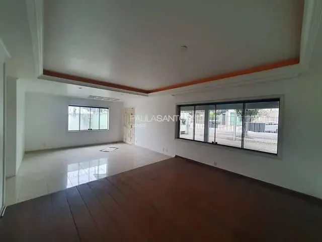 Casa com 300m² 4 quartos e 6 banheiros, à venda, no bairro Jardim Simus em Sorocaba