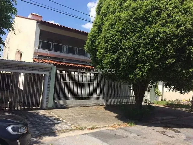 Casa com 300m² 4 quartos e 6 banheiros, à venda, no bairro Jardim Simus em Sorocaba