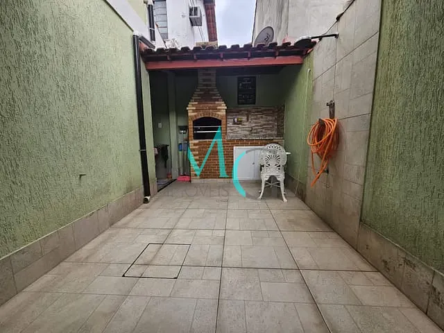 Casa 2 quartos e 1 banheiro, à venda, no bairro Bangu em Rio de Janeiro