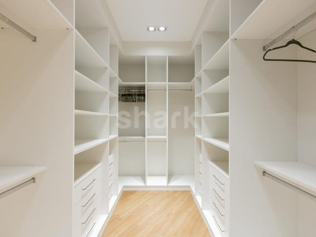 Casa com 715m² 4 quartos e 7 banheiros, à venda, no bairro Alphaville em Santana de Parnaíba