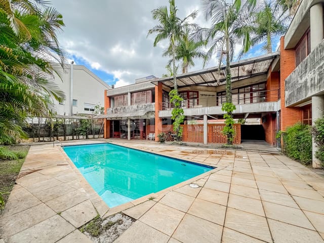 Casa com 1120m² 5 quartos e 7 banheiros, à venda, no bairro Alphaville Residencial Zero em Barueri