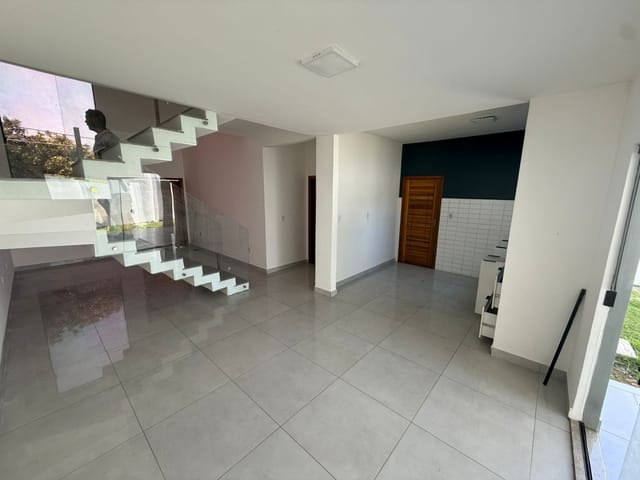 Casa com 167m² 3 quartos e 2 banheiros, à venda, no bairro Ajuda de Baixo em Macaé