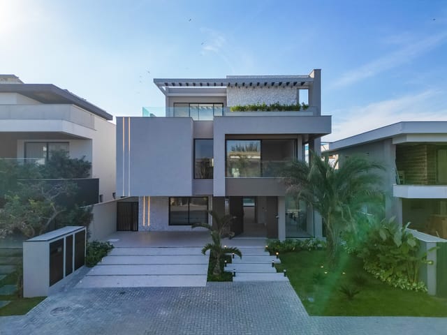 Casa com 604m² 5 quartos e 6 banheiros, à venda, no bairro Barra da Tijuca em Rio de Janeiro