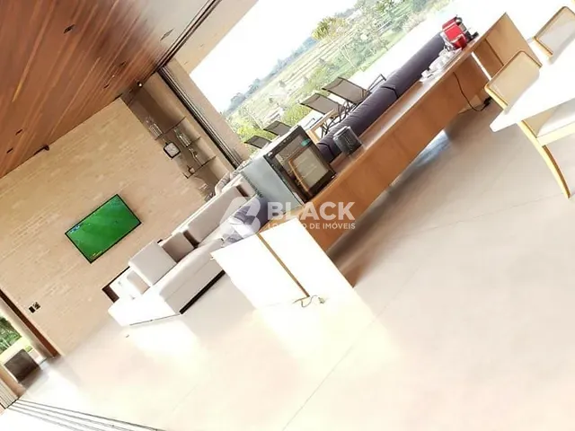 Casa com 2270m² 4 quartos e 5 banheiros, à venda ou para alugar, no bairro Residencial São José em Itu