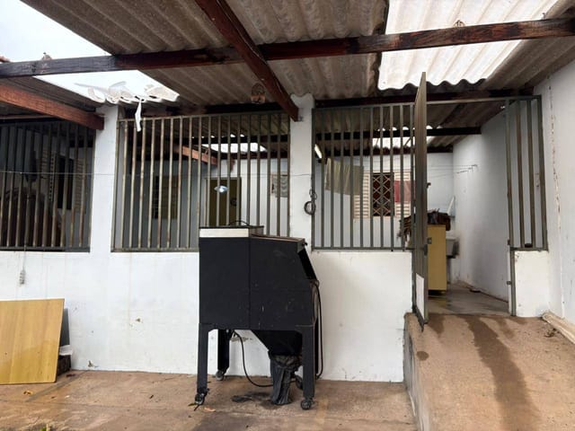Casa com 400m² 2 quartos e 1 banheiro, à venda, no bairro Jardim Paraíso de Viracopos em Campinas