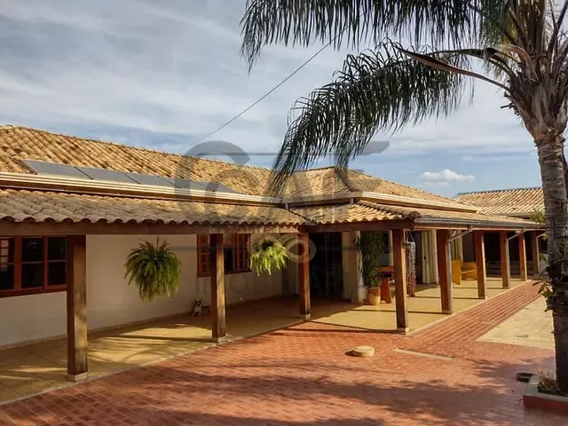Casa com 831m² 5 quartos e 6 banheiros, à venda, no bairro Jardim Portal das Pérolas em Santo Antônio de Posse