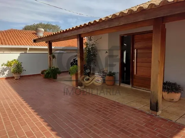 Casa com 831m² 5 quartos e 6 banheiros, à venda, no bairro Jardim Portal das Pérolas em Santo Antônio de Posse