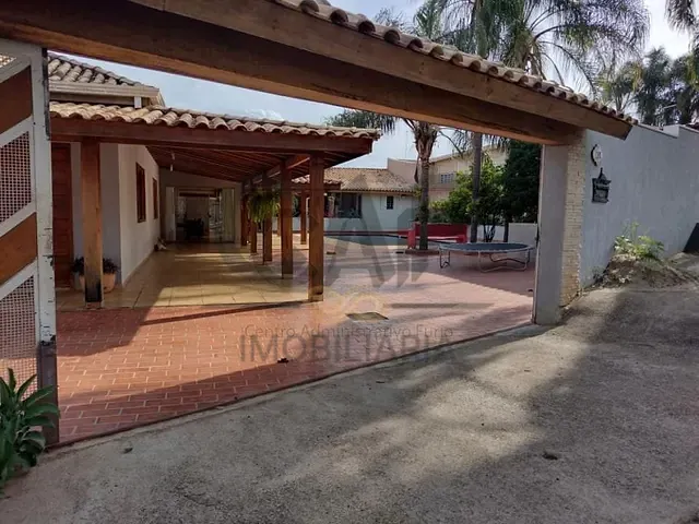 Casa com 831m² 5 quartos e 6 banheiros, à venda, no bairro Jardim Portal das Pérolas em Santo Antônio de Posse
