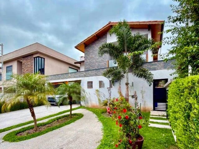 Casa com 364m² 4 quartos e 5 banheiros, à venda, no bairro Alphaville em Santana de Parnaíba