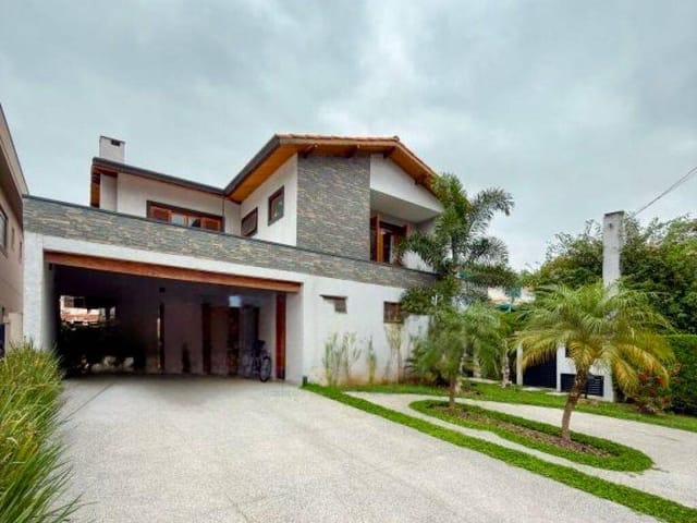 Casa com 364m² 4 quartos e 5 banheiros, à venda, no bairro Alphaville em Santana de Parnaíba