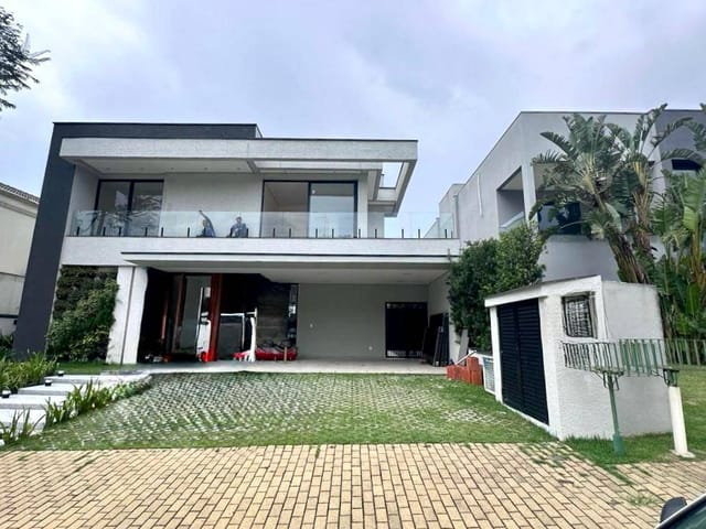 Casa com 450m² 4 quartos e 6 banheiros, à venda, no bairro Alphaville em Santana de Parnaíba