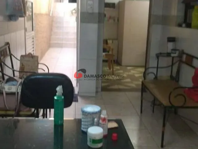 Casa com 210m² 2 quartos e 1 banheiro, à venda, no bairro Cerâmica em São Caetano do Sul