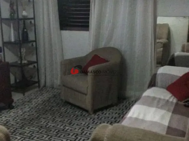 Casa com 210m² 2 quartos e 1 banheiro, à venda, no bairro Cerâmica em São Caetano do Sul