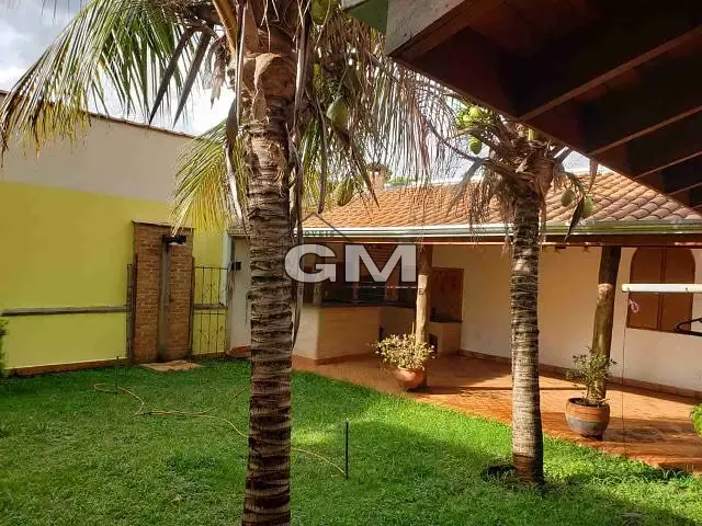 Casa com 360m² 3 quartos e 3 banheiros, à venda, no bairro Parque Residencial Cândido Portinari em Ribeirão Preto