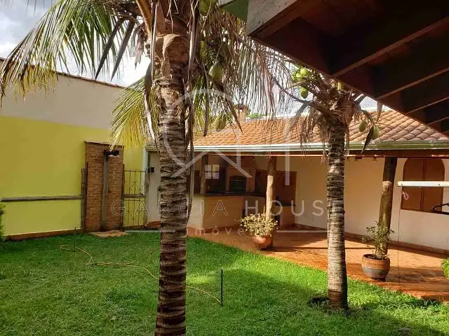 Casa com 360m² 3 quartos e 3 banheiros, à venda, no bairro Parque Residencial Cândido Portinari em Ribeirão Preto
