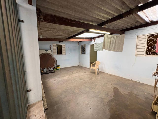 Casa com 400m² 2 quartos e 1 banheiro, para alugar, no bairro Jardim Paraíso de Viracopos em Campinas