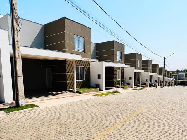 Casa com 255m² 3 quartos e 1 banheiro, à venda ou para alugar, no bairro Santa Cruz em Cuiabá