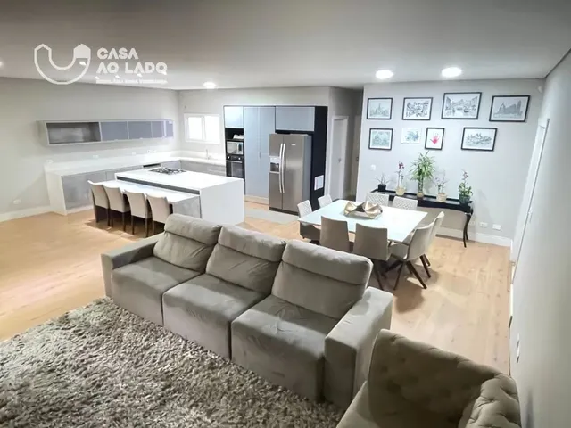 Casa 3 quartos e 2 banheiros, à venda, no bairro Boqueirão em Curitiba
