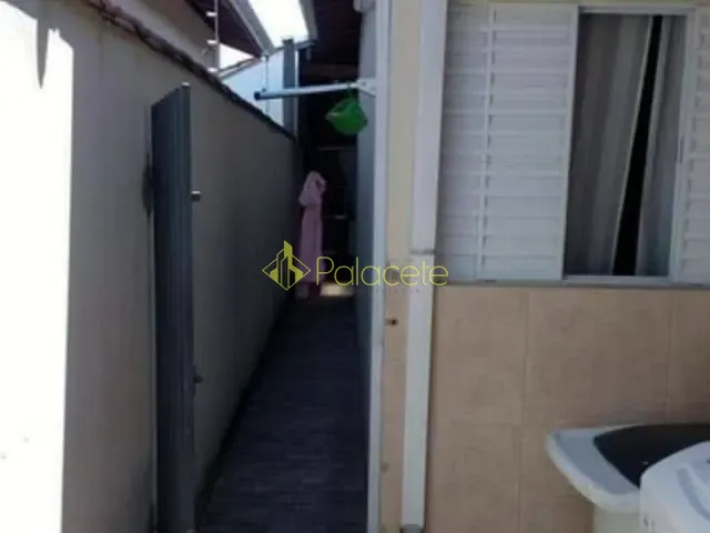 Casa com 125m² 2 quartos e 2 banheiros, à venda, no bairro Conjunto Residencial Araretama em Pindamonhangaba