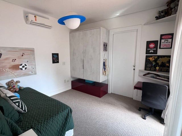 Casa com 475m² 3 quartos e 5 banheiros, à venda, no bairro Alphaville em Santana de Parnaíba