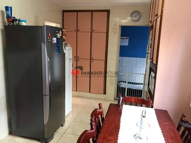 Casa com 176m² 4 quartos e 2 banheiros, à venda, no bairro Santa Paula em São Caetano do Sul