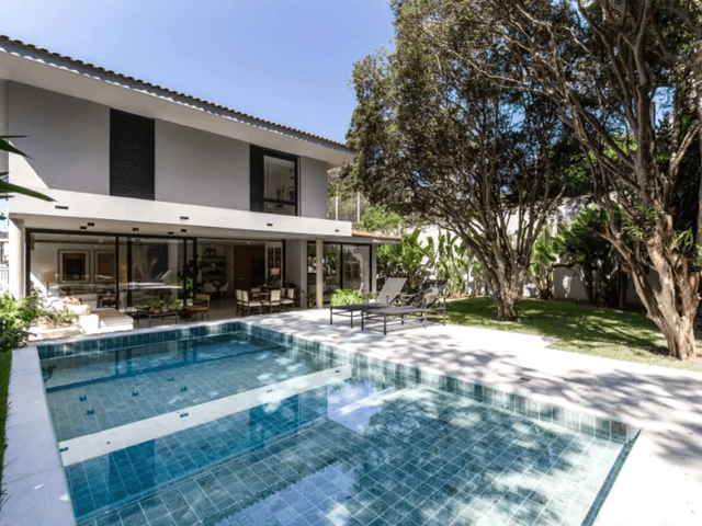 Casa com 600m² 3 quartos e 4 banheiros, à venda ou para alugar, no bairro Jardim Guedala em São Paulo
