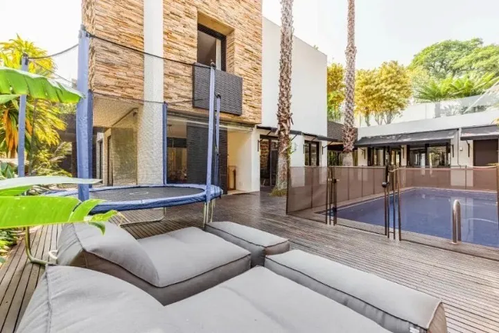 Casa em Jardim Europa — foto 1