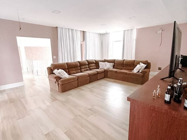 Casa com 360m² 4 quartos e 5 banheiros, à venda, no bairro Costa do Sol em Macaé