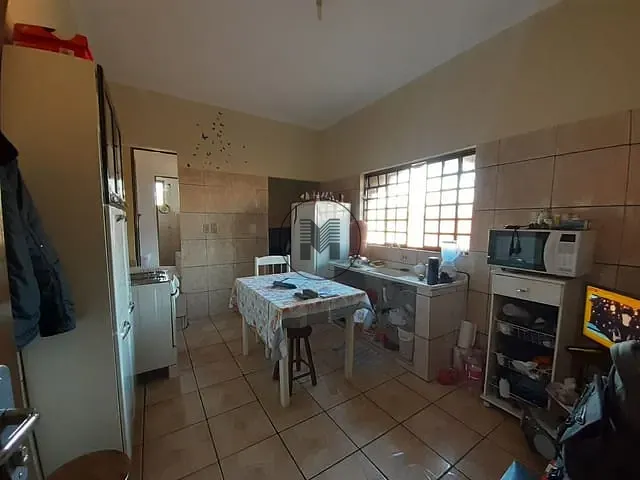 Casa com 205m² 6 quartos e 5 banheiros, à venda, no bairro Nova Guará em Guaratinguetá