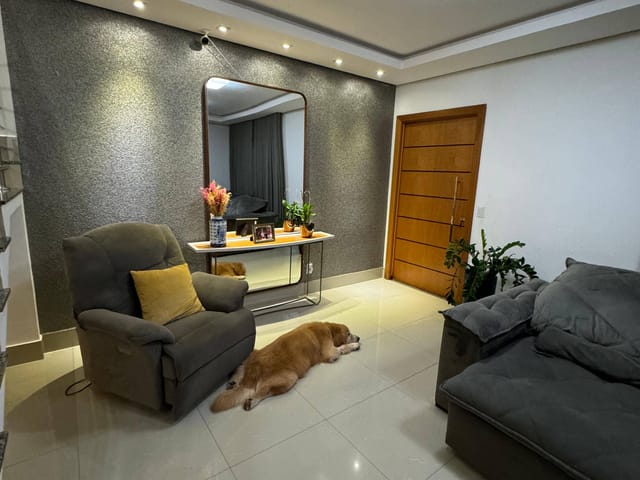 Casa 3 quartos e 2 banheiros, à venda, no bairro Santa Cruz em Cuiabá