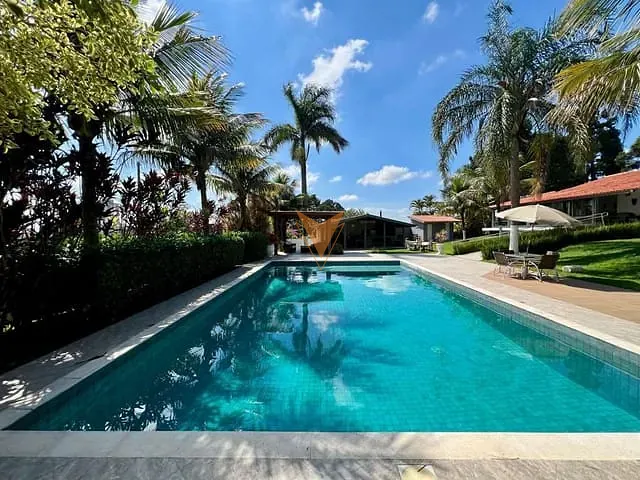 Casa com 2884m² 6 quartos e 6 banheiros, à venda, no bairro Chácara das Paineiras em Carapicuíba
