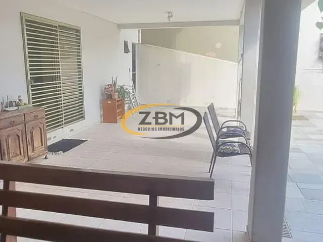 Casa com 390m² 3 quartos e 4 banheiros, à venda, no bairro Lago Parque em Londrina