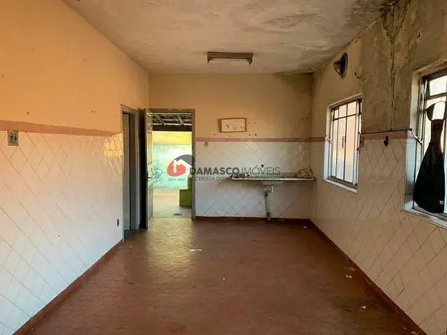 Casa com 433m² 3 quartos e 1 banheiro, à venda, no bairro Santo Antônio em São Caetano do Sul