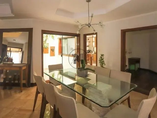 Casa com 340m² 3 quartos e 4 banheiros, à venda, no bairro Portal das Colinas em Guaratinguetá